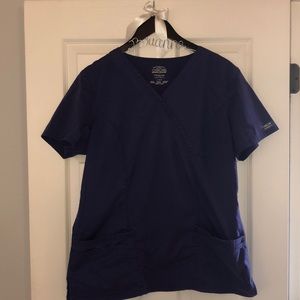 Cherokee Scrub top
